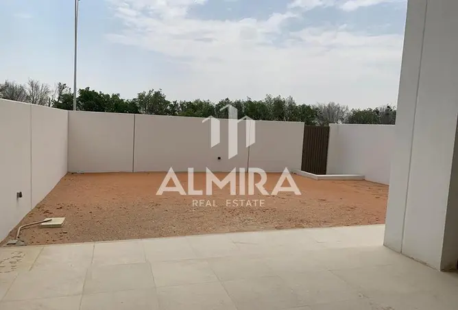 Townhouse - 3 Bedrooms - 4 Bathrooms for sale in Redwoods - Yas Acres - Yas Island - Abu Dhabi