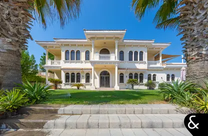 Villa - 6 Bedrooms - 7 Bathrooms for sale in Signature Villas Frond A - Signature Villas - Palm Jumeirah - Dubai