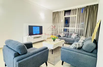 شقة - غرفة نوم - 2 حمامات للايجار في برج الممزر - شارع التعاون - التعاون - الشارقة