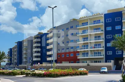 Apartment - 3 Bedrooms - 3 Bathrooms for rent in Tower 20 - Al Reef Downtown - Al Reef - Abu Dhabi
