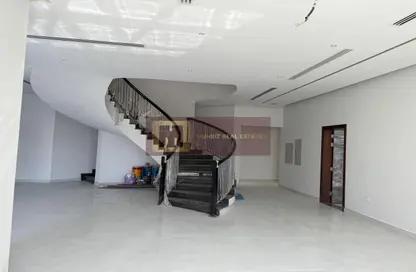 Empty Room image for: Villa - 5 Bedrooms - 7 Bathrooms for rent in Al Warqa'a 3 - Al Warqa'a - Dubai, Image 1