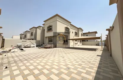Villa - 5 Bedrooms - 6 Bathrooms for rent in Mohamed Bin Zayed City - Abu Dhabi