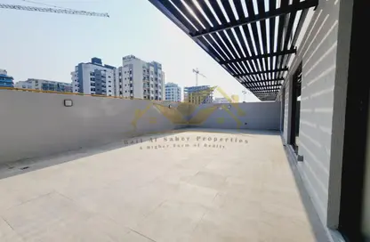Apartment - 2 Bedrooms - 3 Bathrooms for rent in Jumeirah Garden City - Al Satwa - Dubai