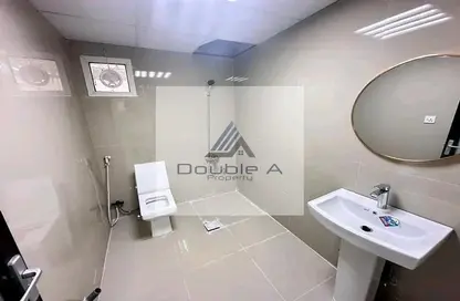 Bathroom image for: Apartment - 1 Bedroom - 1 Bathroom for rent in Al Shamkha - Abu Dhabi, Image 1