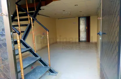 Stairs image for: Shop - Studio - 1 Bathroom for rent in Al Manakh - Al Qasimia - Sharjah, Image 1