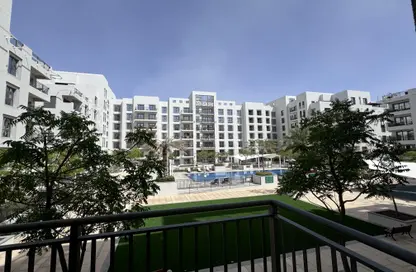 Apartment - 3 Bedrooms - 4 Bathrooms for sale in Zahra Apartments 2A - Zahra Apartments - Town Square - Dubai