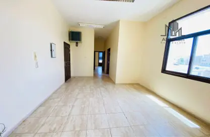 Apartment - 1 Bedroom - 1 Bathroom for rent in Al Niyadat - Al Ain