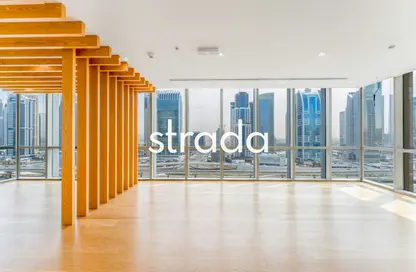 Office Space - Studio - 1 Bathroom for rent in Marina Plaza - Dubai Marina - Dubai
