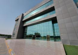 صورةمبنى خارجي لـ: مكتب للبيع في مجمع شون للأعمال - مجمع دبي للإستثمار - دبي, صورة 1
