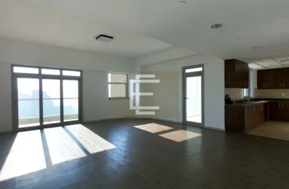 Apartment - 2 Bedrooms - 3 Bathrooms for rent in Executive Tower J - Executive Towers - Business Bay - Dubai