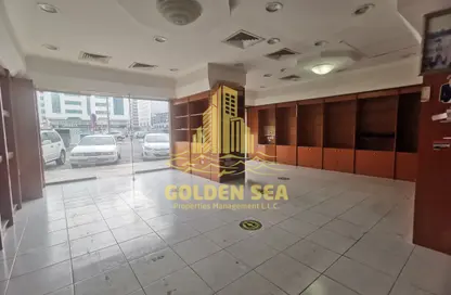 Shop - Studio for rent in Khalidiya Street - Al Khalidiya - Abu Dhabi