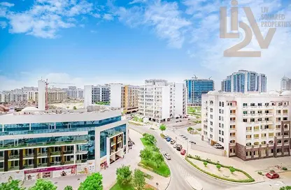 Apartment - 1 Bedroom - 2 Bathrooms for sale in Curve by Sentro - Arjan - Dubai
