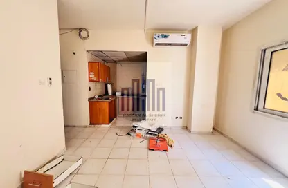 Apartment - Studio - 1 Bathroom for rent in Fire Station Road - Muwaileh - Sharjah