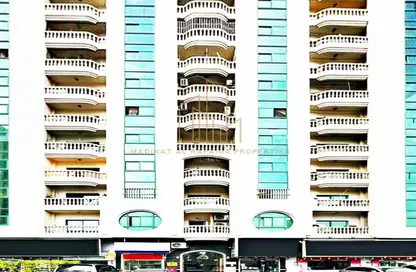 Apartment - 3 Bedrooms - 3 Bathrooms for sale in Abu Shagara building - Abu shagara - Sharjah
