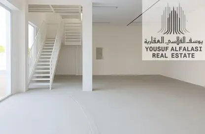 صالة عرض - استوديو - 1 حمام للايجار في الجرف الصناعية 3 - الجرف الصناعية - عجمان