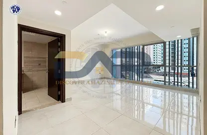 Apartment - 1 Bedroom - 2 Bathrooms for rent in Tourist Club Area - Abu Dhabi