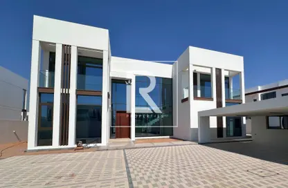 Villa - 5 Bedrooms - 6 Bathrooms for sale in Seef Al Jubail - Al Jubail Island - Abu Dhabi