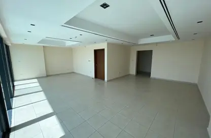 Apartment - 3 Bedrooms - 5 Bathrooms for rent in Al Mamzar - Al Mamzar - Sharjah - Sharjah