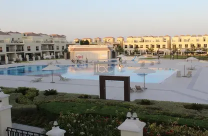 Pool image for: Townhouse - 3 Bedrooms - 3 Bathrooms for rent in Bayti Townhouses - Al Hamra Village - Ras Al Khaimah, Image 1