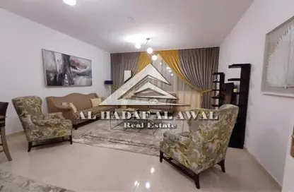 شقة - 2 غرف نوم - 2 حمامات للايجار في شارع التعاون - التعاون - الشارقة