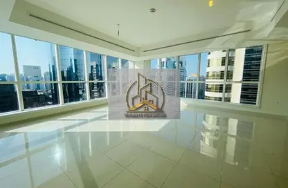 شقة - 2 غرف نوم - 4 حمامات للايجار في شارع حمدان - أبوظبي