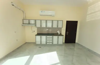 شقة - غرفة نوم - 1 حمام للايجار في 6 فلل محمد - مدينة محمد بن زايد - أبوظبي