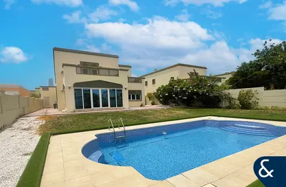 Villa - 4 Bedrooms - 5 Bathrooms for sale in Regional - Jumeirah Park - Dubai