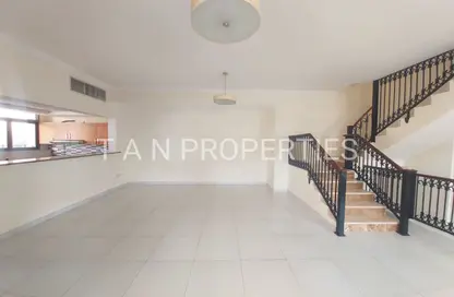 دوبلكس - 2 غرف نوم - 3 حمامات للايجار في بناية الوليد - قرية الجميرا سركل - دبي دوبلكس - 2 غرف نوم - 3 حمامات للايجار في بناية الوليد - قرية الجميرا سركل - دبي