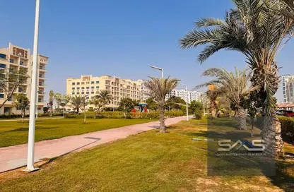 شقة - 2 غرف نوم - 3 حمامات للبيع في قرية الأميرة - عجمان