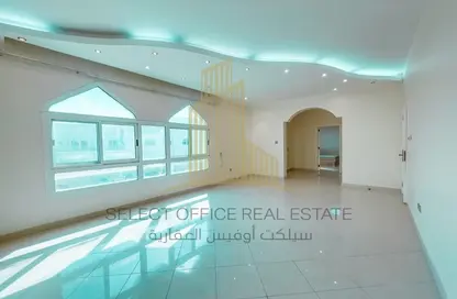 Empty Room image for: Villa - 5 Bedrooms - 7 Bathrooms for rent in Al Mushrif Villas - Al Mushrif - Abu Dhabi, Image 1