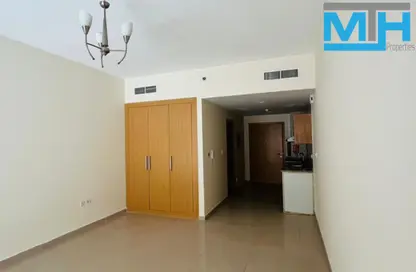 Apartment - Studio - 1 Bathroom for rent in May Residence - Jumeirah Village Circle - Dubai