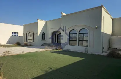Villa - 4 Bedrooms - 5 Bathrooms for sale in Al Felyyah - Ras Al Khaimah