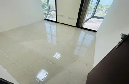 Office Space - Studio - 6 Bathrooms for rent in Corniche Tower - Corniche Road - Abu Dhabi
