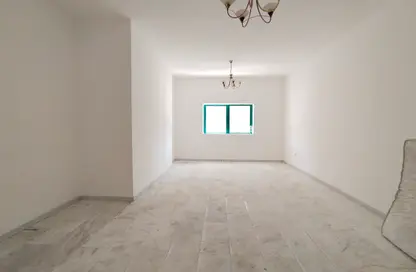 Apartment - 3 Bedrooms - 3 Bathrooms for rent in New Al Taawun Road - Al Taawun - Sharjah