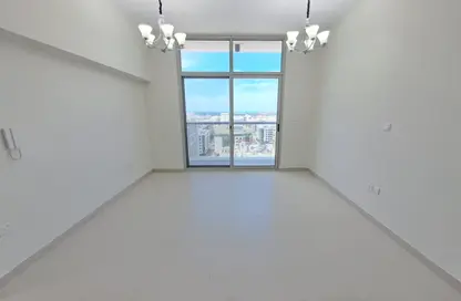 شقة - غرفة نوم - 2 حمامات للايجار في سكن 1451 - البرشاء 1 - البرشاء - دبي