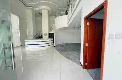 Shop - Studio - 3 Bathrooms for rent in Al Majaz 1 - Al Majaz - Sharjah
