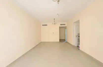 Apartment - 1 Bedroom - 1 Bathroom for rent in Muweileh Community - Muwaileh Commercial - Sharjah
