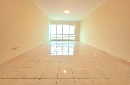 شقة - 3 غرف نوم - 4 حمامات للايجار في شارع إلكترا - أبوظبي شقة - 3 غرف نوم - 4 حمامات للايجار في شارع إلكترا - أبوظبي