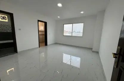 Apartment - Studio - 1 Bathroom for rent in Shakhbout City - Abu Dhabi Apartment - Studio - 1 Bathroom for rent in Shakhbout City - Abu Dhabi