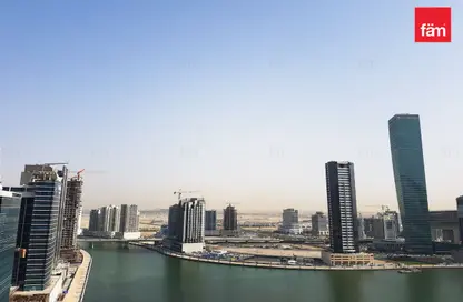 شقة - غرفة نوم - 1 حمام للايجار في حافة الخليج - الخليج التجاري - دبي