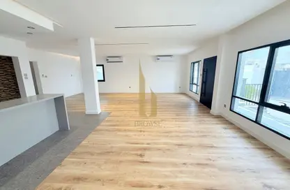 Villa - 6 Bedrooms - 6 Bathrooms for rent in Jumeirah 3 Villas - Jumeirah 3 - Jumeirah - Dubai