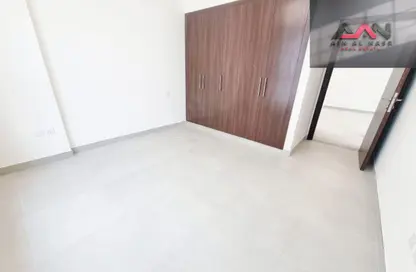 Apartment - 2 Bedrooms - 2 Bathrooms for rent in Q-Line - Liwan - Dubai Land - Dubai