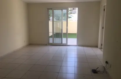 فيلا - 2 غرف نوم - 3 حمامات للايجار في الينابيع 4 - الينابيع - دبي فيلا - 2 غرف نوم - 3 حمامات للايجار في الينابيع 4 - الينابيع - دبي