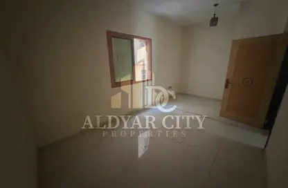 شقة - غرفة نوم - 1 حمام للايجار في مساكن كورنيش عجمان - طريق كورنيش عجمان - عجمان