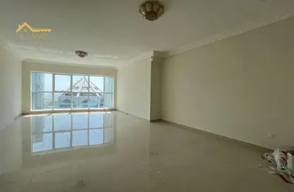 Apartment - 3 Bedrooms - 4 Bathrooms for rent in Al Majaz 1 - Al Majaz - Sharjah