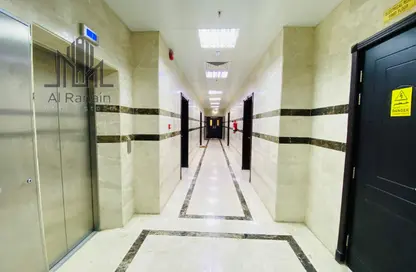 شقة - 2 غرف نوم - 2 حمامات للايجار في فلل بيدا بن عمار - بيدا بن عمار - اشارج - العين