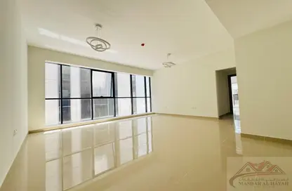 شقة - 2 غرف نوم - 3 حمامات للايجار في بناية مويليح 29 - مويلح - الشارقة