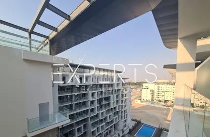 Apartment - 2 Bedrooms - 3 Bathrooms for sale in Oasis 1 - Oasis Residences - Masdar City - Abu Dhabi