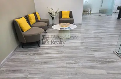 مكتب - استوديو - 1 حمام للبيع في القمة - الخليج التجاري - دبي