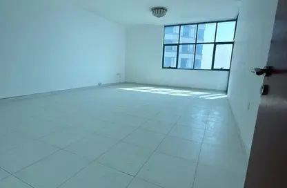 شقة - 3 غرف نوم - 3 حمامات للايجار في أبراج الراشدية - الراشدية - عجمان وسط المدينة - عجمان